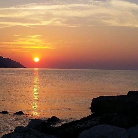 Appartamento In Villetta A 2 Passi Dal Mare E Dal Centro Pesaro Extérieur photo